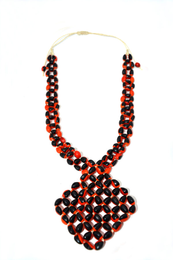 Colar de tucum - 011